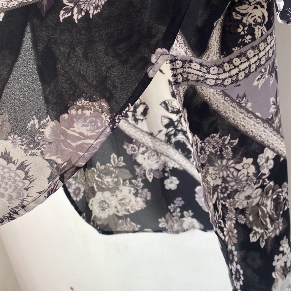 Roz & Ali 1X Floral Print Tunic Top - Picture 7 of 12